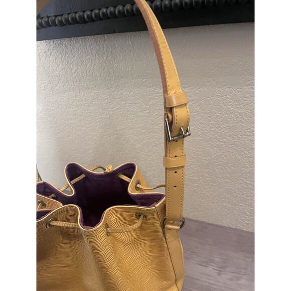 Louis Vuitton Noé Petit Epi Leather Bucket Bag Cipango Gold Yellow Purple - Picture 5 of 7